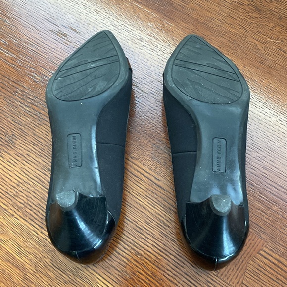 Anne Klein black womens shoes. Still in great shape. So 9 - Picture 4 of 5
